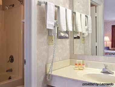 Days Inn By Wyndham Lenoir City Esterno foto